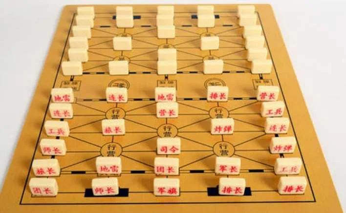 陆军棋的规则和玩法（军棋陆战棋的规则及对弈方法）