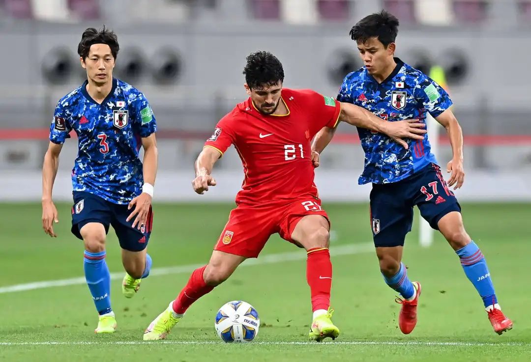世界杯2021日本比分(0-2已经结束了！国足遭日本双杀，晋级世界杯希望破灭)