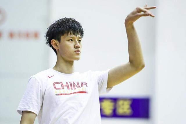 中国有哪些nba球探(恭喜！曾凡博美国球探出炉！NBA选秀被选中，与周琦的顺位接近)