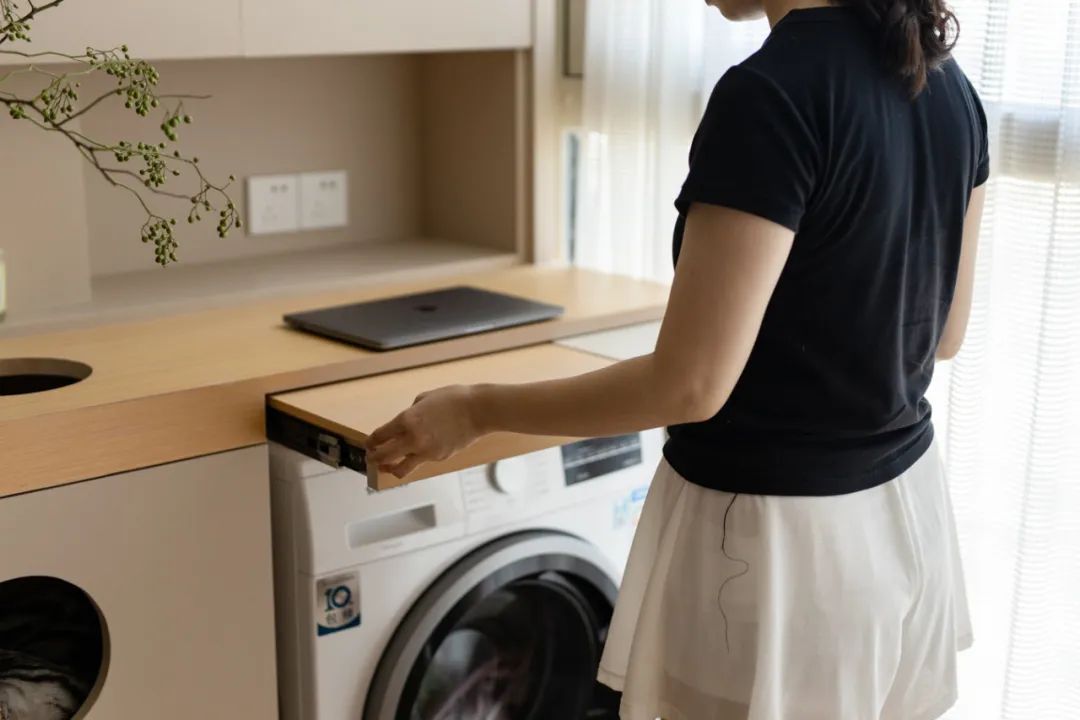 深圳发现一位女主的80㎡新家，装修那叫一个高级，太有品味了