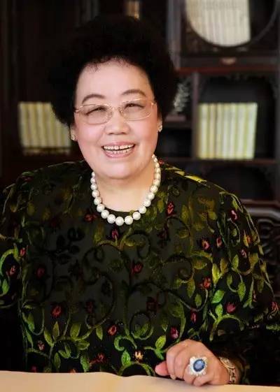 女首富陈丽华家族：坐拥北京一条街 49岁改嫁“唐僧”