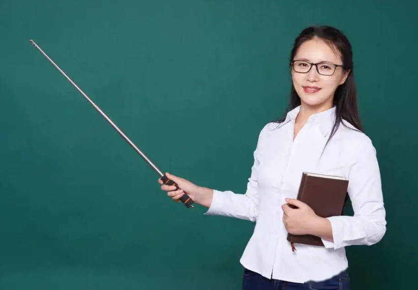 不是师范大学毕业能当老师吗？满足这几个条件就行，看完就懂了