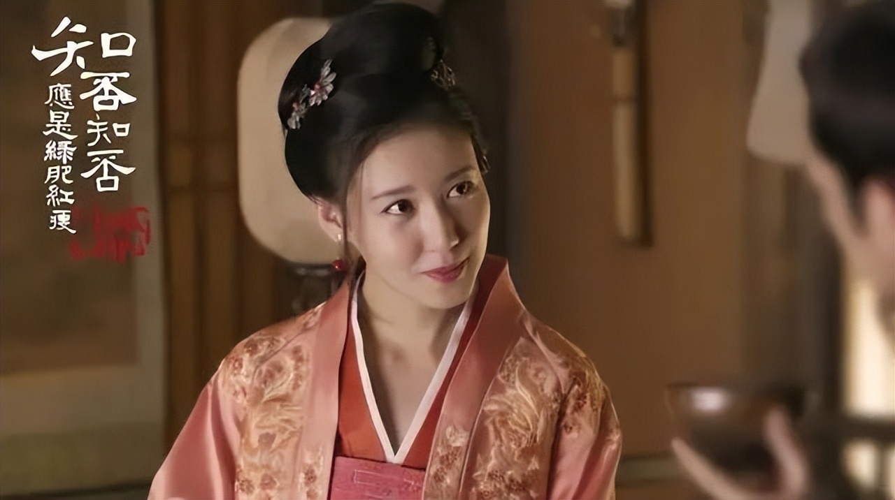 长得像高圆圆，别的中年女演员无戏可演，39岁的她演啥爆啥