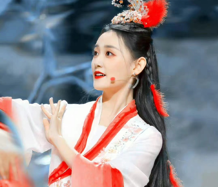 蒋依依《花间酒人间月》官宣！古装扮相引期待，男主来自斗罗大陆