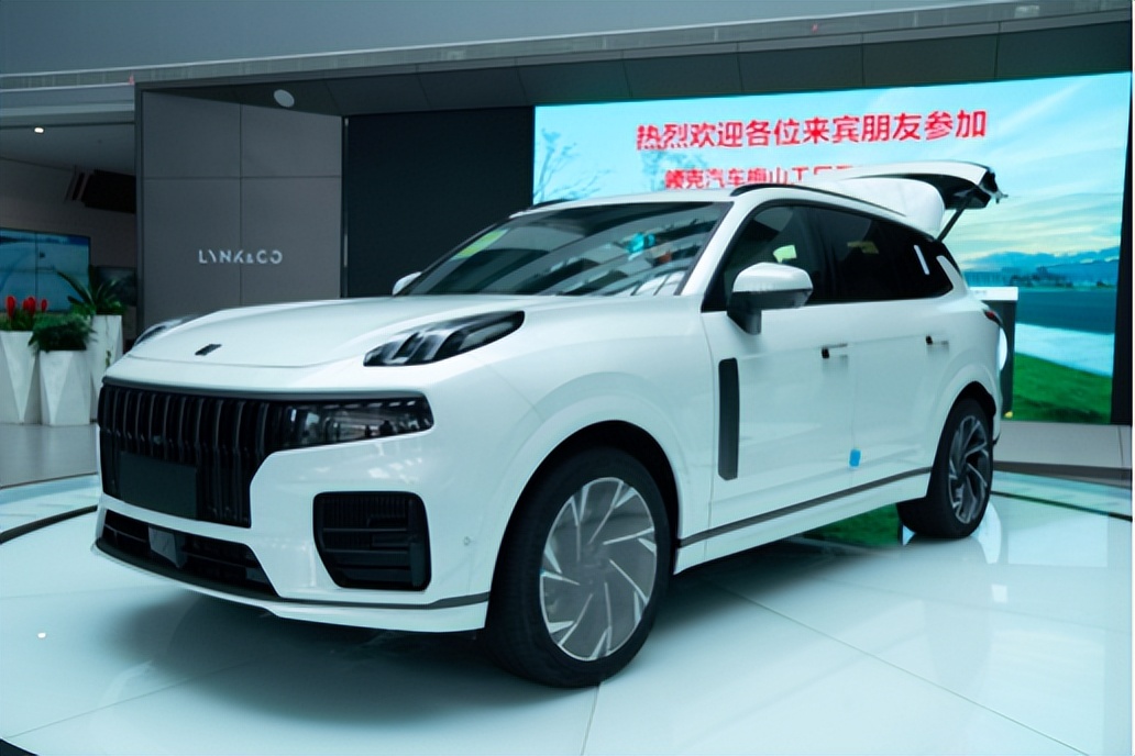 走进领克09工厂 深度体验游