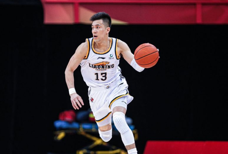 2022赛季季后赛郭艾伦集锦（郭艾伦超哈德森加冕队史季后赛总得分王 辽宁力擒北京总分1-0领先）