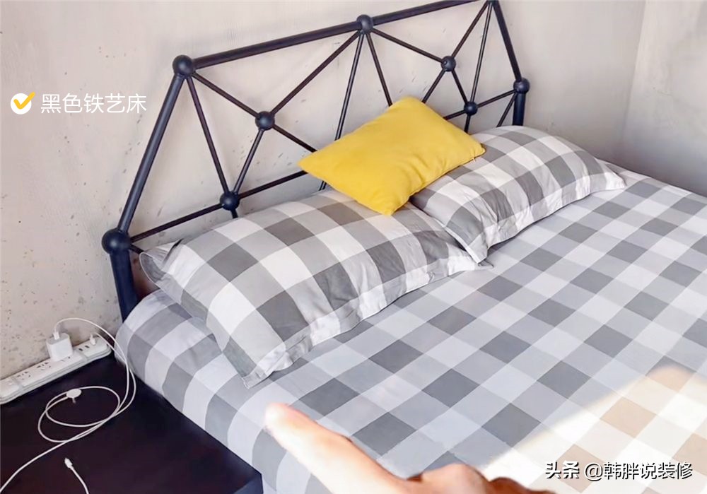 95后小夫妻，为了省钱直接住毛坯房，“家徒四壁”反而更温馨舒适