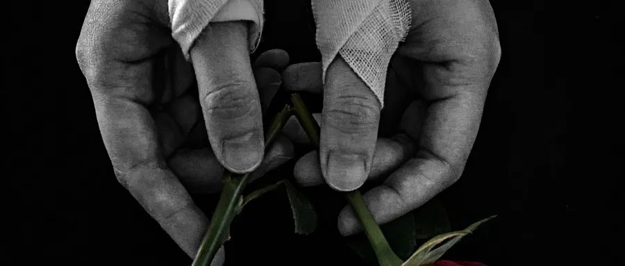 李仑：从存在主义心理治疗视角看女大学生自虐式减肥的成瘾过程