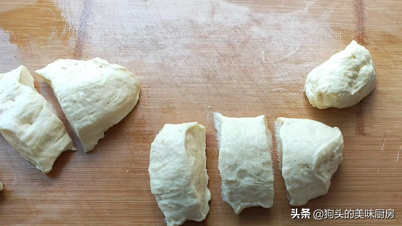 全家都爱吃的面包，不用揉面，不用出膜，出炉柔软又拉丝，太香了