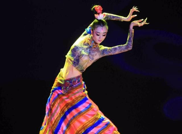 “人间异类”杨丽萍，不吃米饭，不生孩子，为舞蹈而生