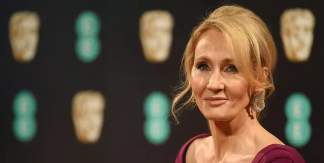 jk罗琳被哈利波特粉丝开除作者籍,又遭封杀网暴死亡威胁