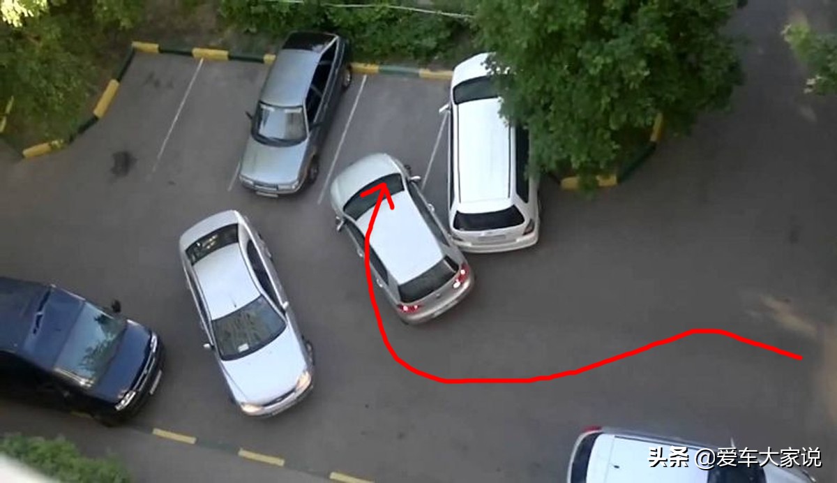 新手驾驶课堂（4）：新手开车，如何才能避免事故，安全驾驶？