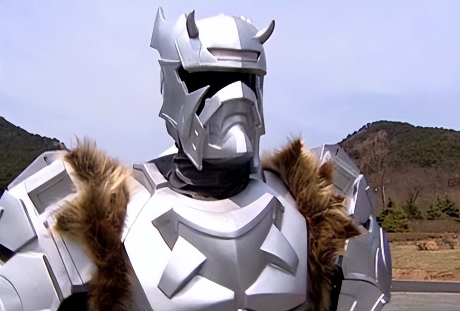 《铠甲勇士》:五行铠甲召唤人的实力排名