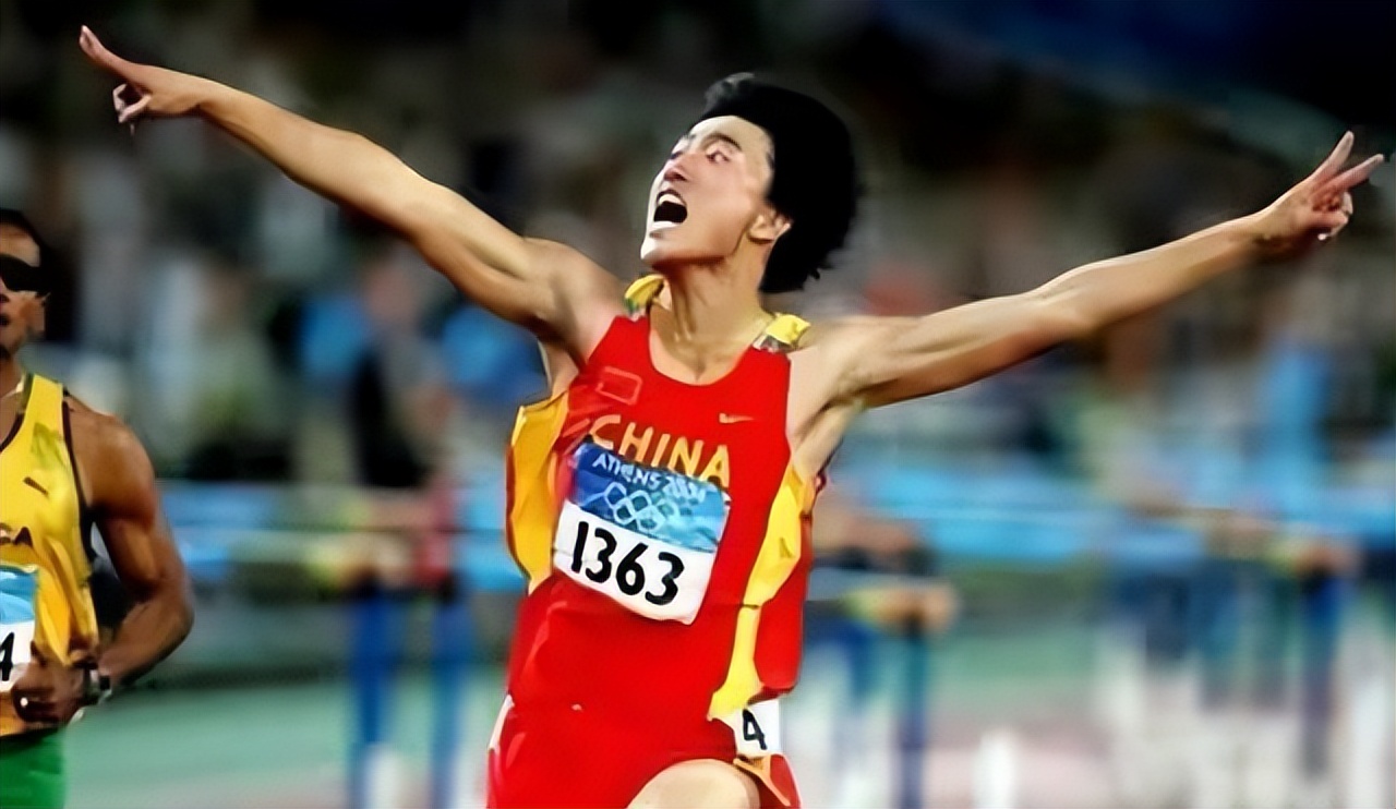 刘翔是不是假摔足球（世界冠军刘翔：我创造了亚洲的奇迹，却洗不掉人生那个“污点”）