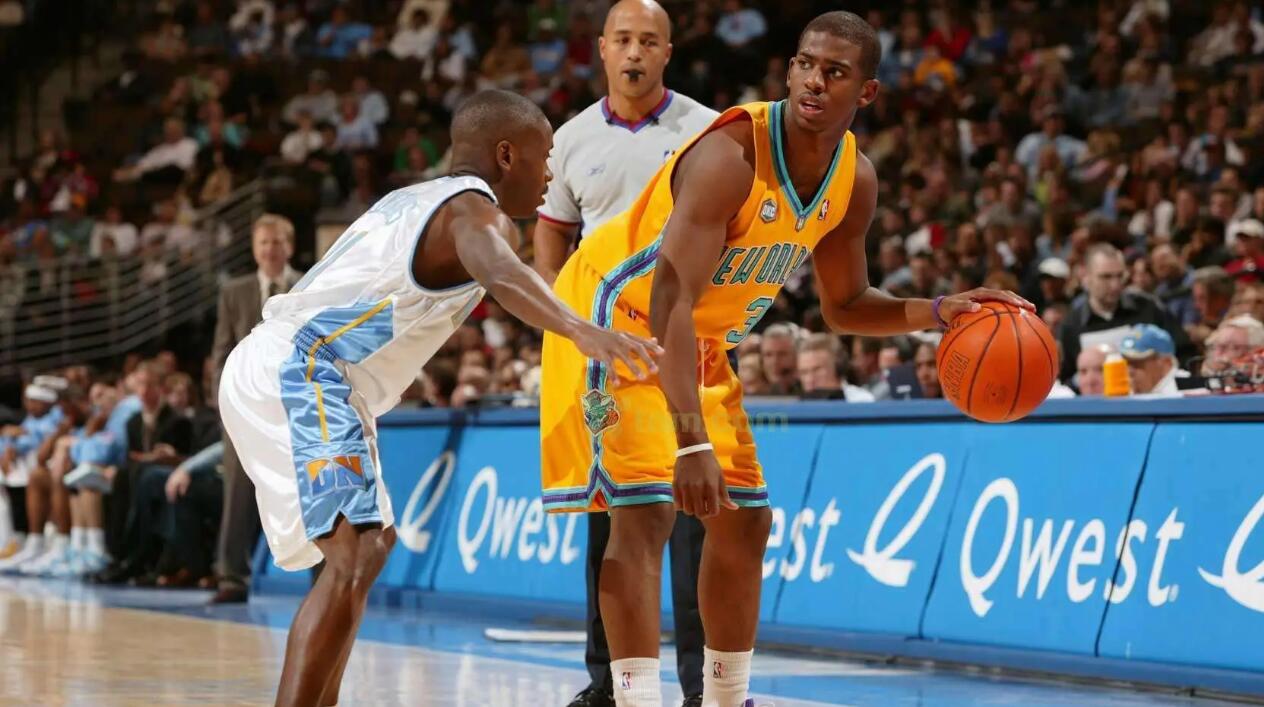 nba球星为什么这么高（博格斯身高只有1.6米，为什么他能成为NBA历史上了不起的球星？）