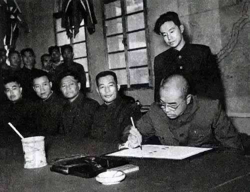 毛主席和刘思齐，八岁见面认干女儿，劝女儿改嫁说：是时候了