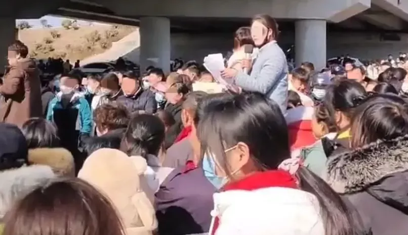 相亲大会“5女相100男”！当地民政局回应【三分钟法治新闻全知道】