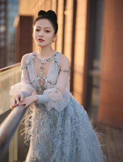 虎年春晚上的21位女星，穿着各有各的特色，有的让人倍感惊艳