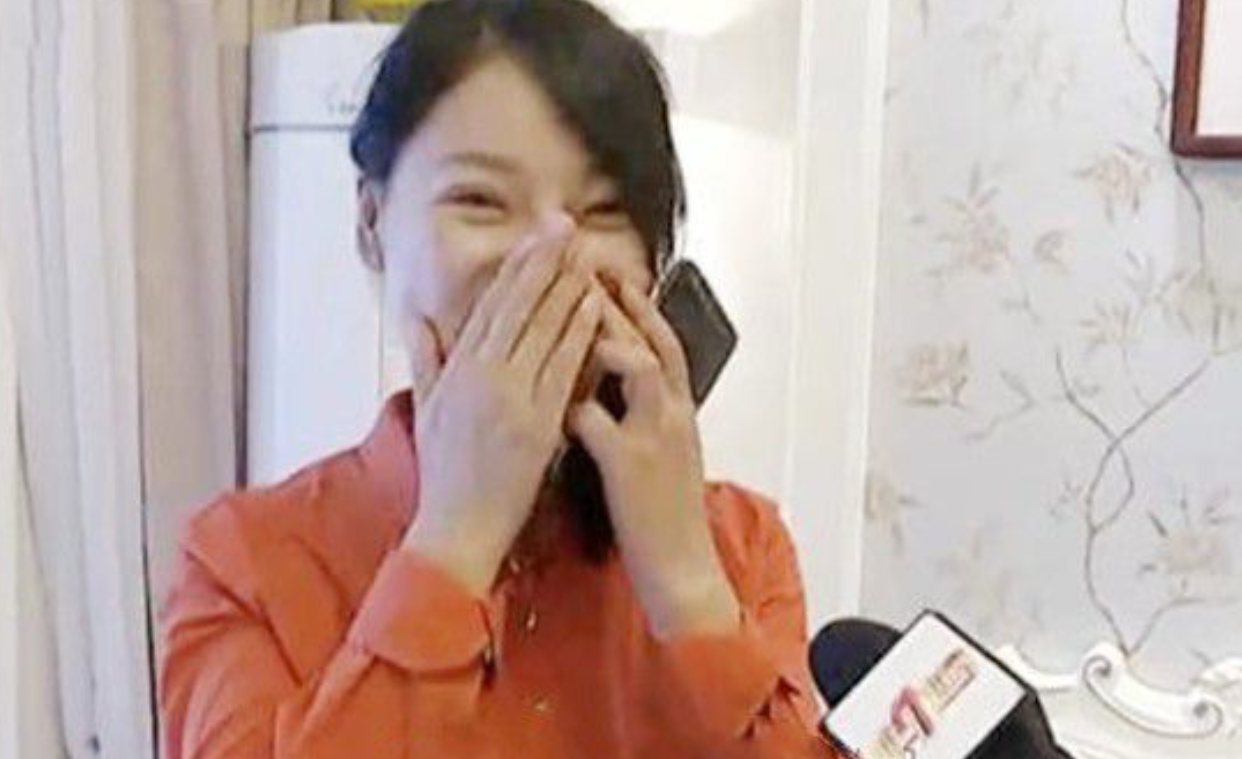 王恒杰：高考考场外跪地谢母，为心中理想放弃985名校