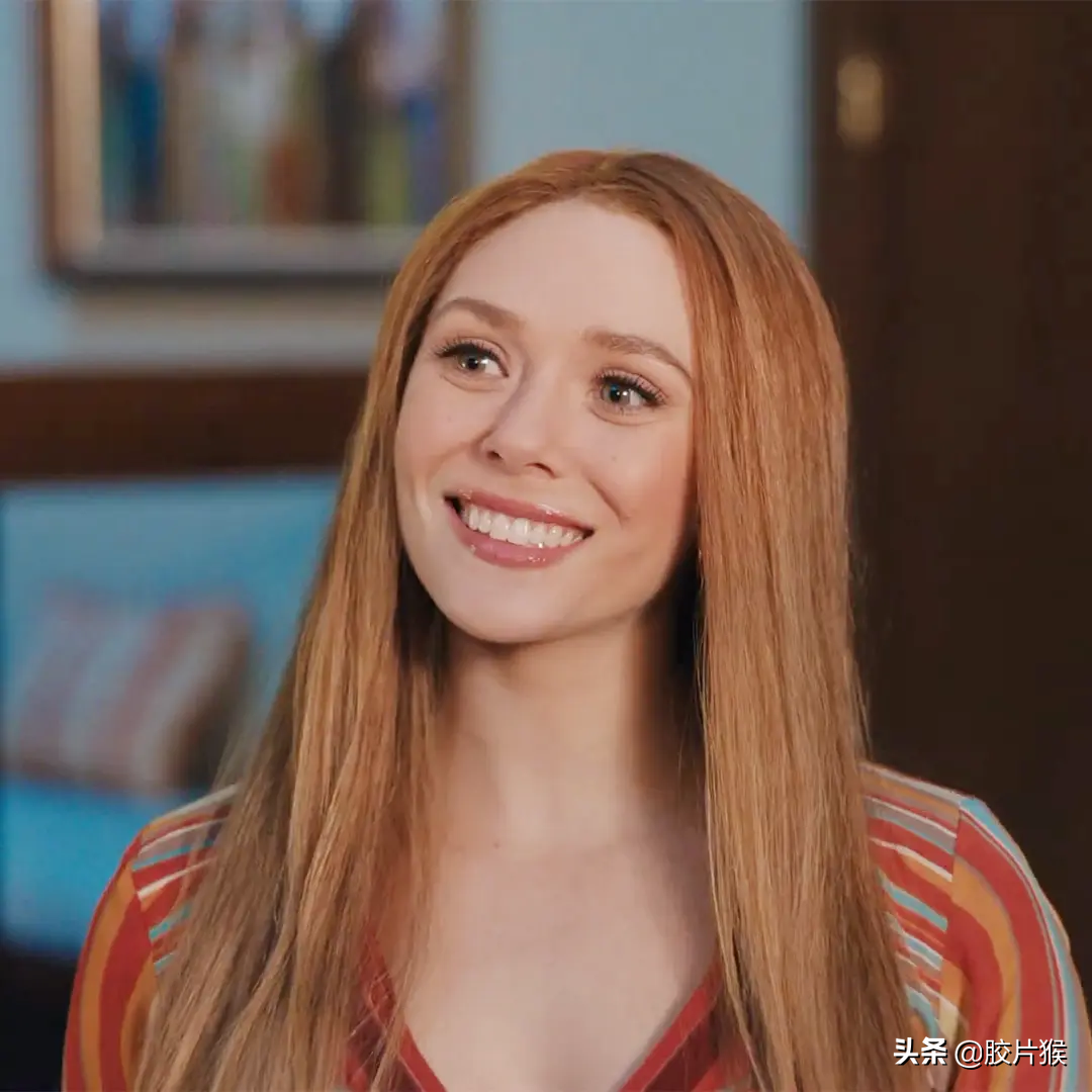 “绯红女巫”伊丽莎白奥尔森的魅力，可不止暴打奇异博士和光照会