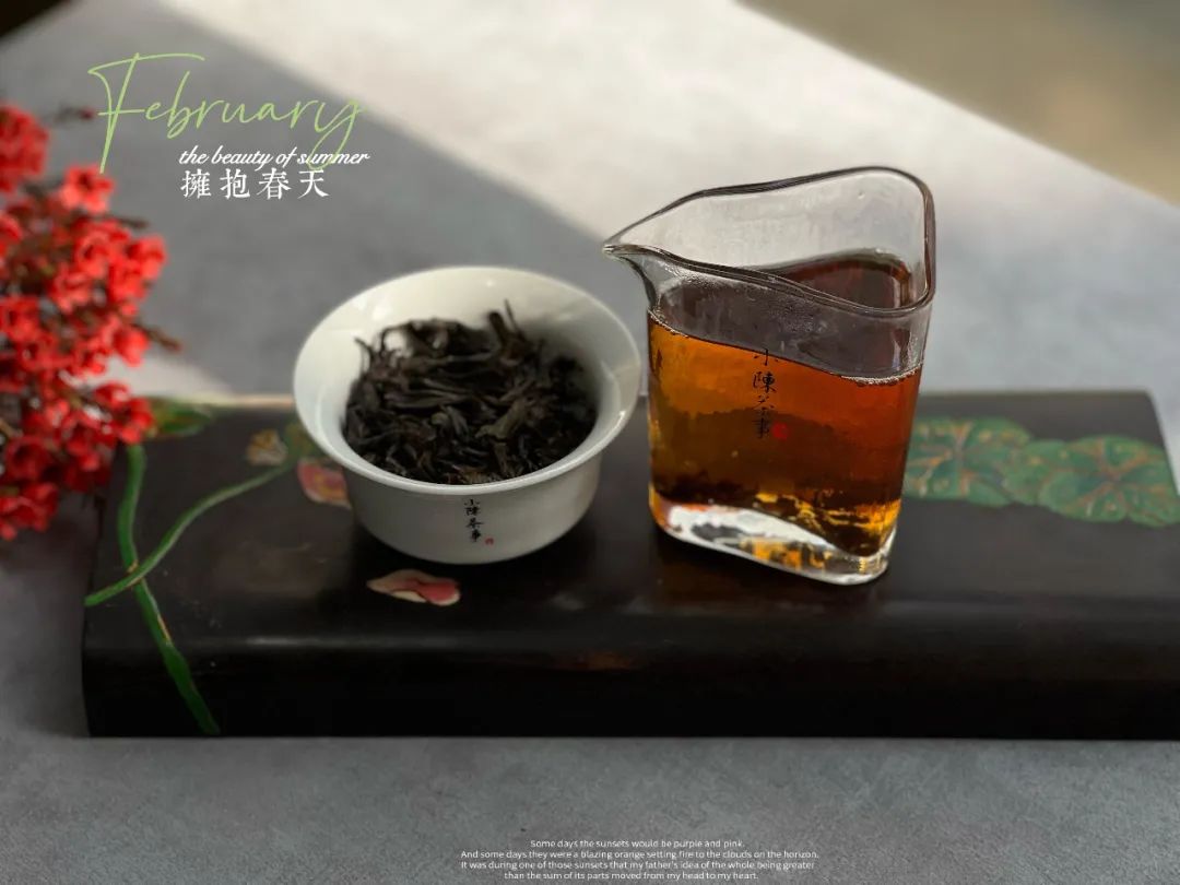 既然大红袍、铁观音都是乌龙茶，那么乌龙茶到底是红茶还是绿茶？