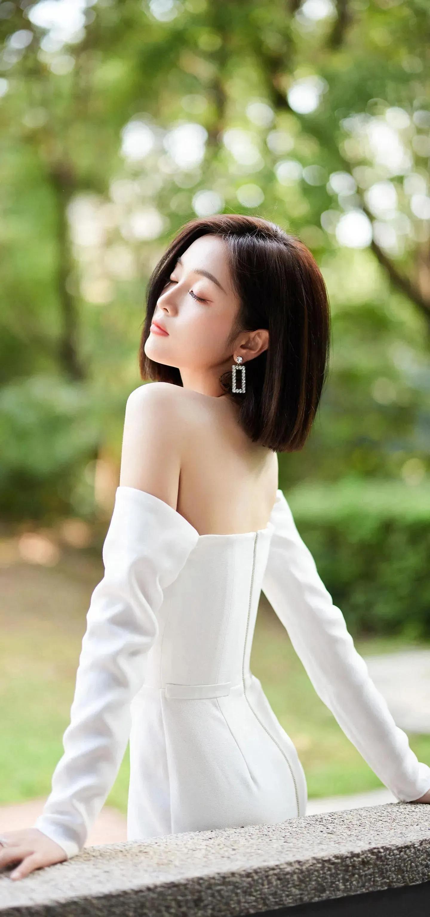 张天爱、杨幂杂志大片，清纯唯美，炫彩多姿