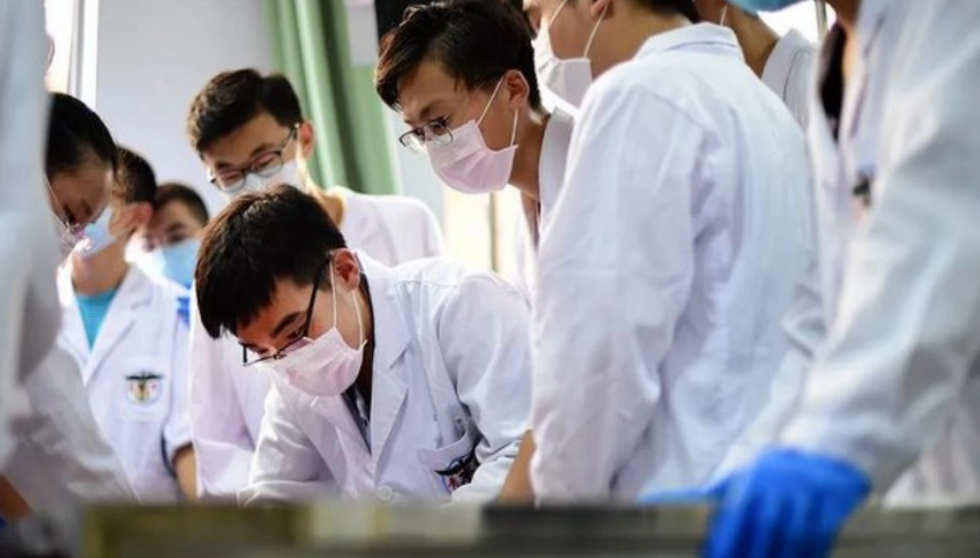 护士大学学校有哪些（医学类专业什么最）