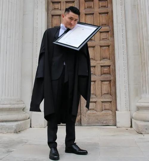 无臂状元杨孟衡，考上剑桥硕士，收获爱情，结婚生子成了人生赢家