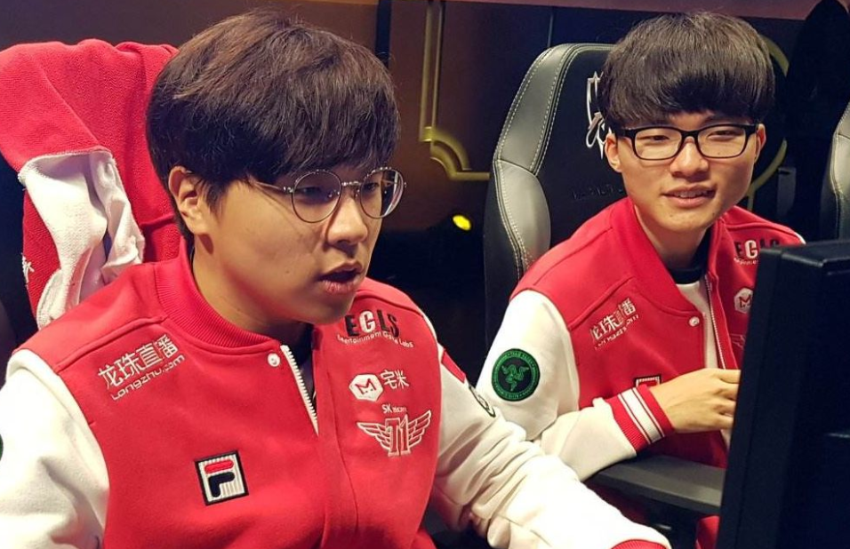 转会(我们险些失去Faker！T1高管曝转会期内幕，小吕布铁了心追随李哥)