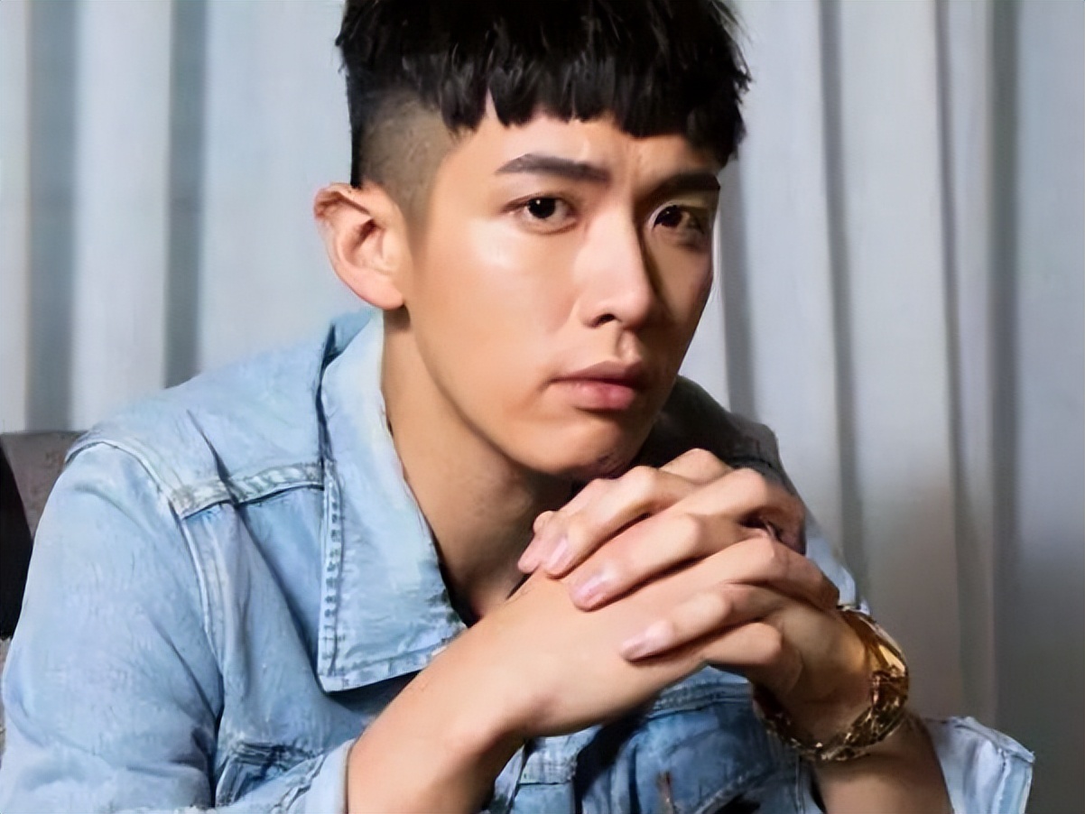 柯震东复出拿影帝，谁还记得剥皮拆骨45小时，全家烧死的缉毒警察