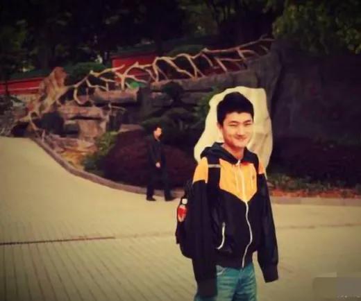 无臂状元杨孟衡，考上剑桥硕士，收获爱情，结婚生子成了人生赢家