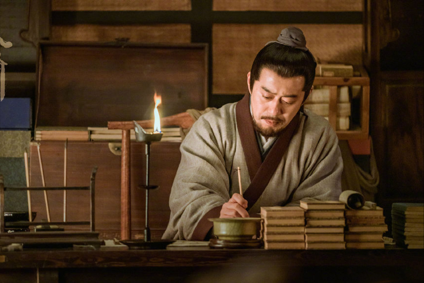 荡胸生层云,决眦入归鸟,什么是杜甫诗中的上因下因之法?