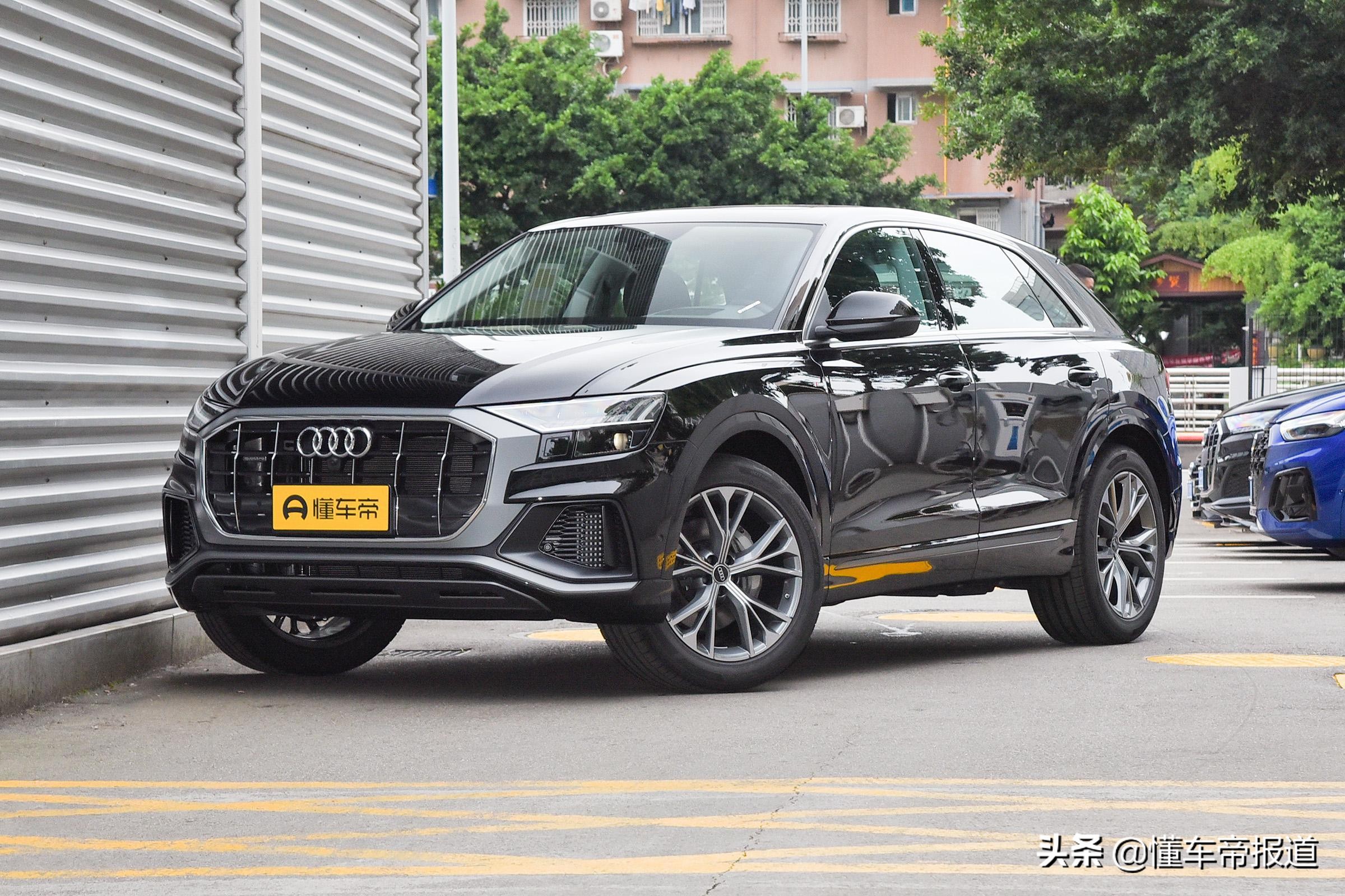 新车 | 内饰换装双联屏，竞争奔驰GLE！新款宝马X6最新谍照曝光
