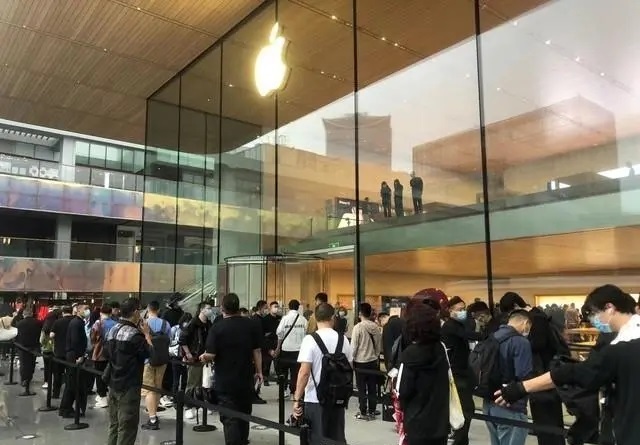 苹果公司不改进四个“痛点”，真我：这些领域，我挑战天花板