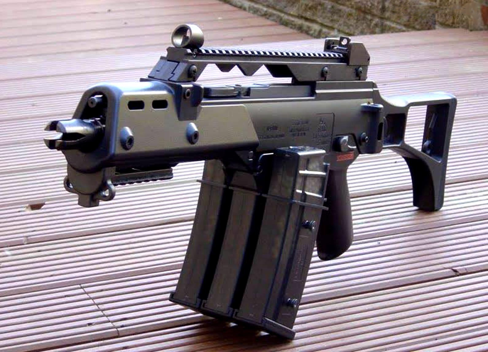 "北极狐"雇佣兵的20种轻武器,都是世界最顶尖的枪支