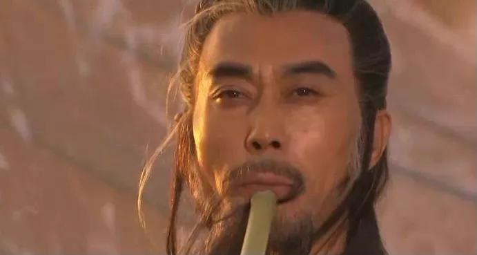 同样是演“黄药师”，把曾江和其余4位放在一块，差距就出来了