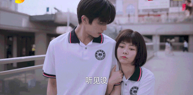 30岁以上还能演学生妹的女星，只服这5位，辨识度高不说，还灵动