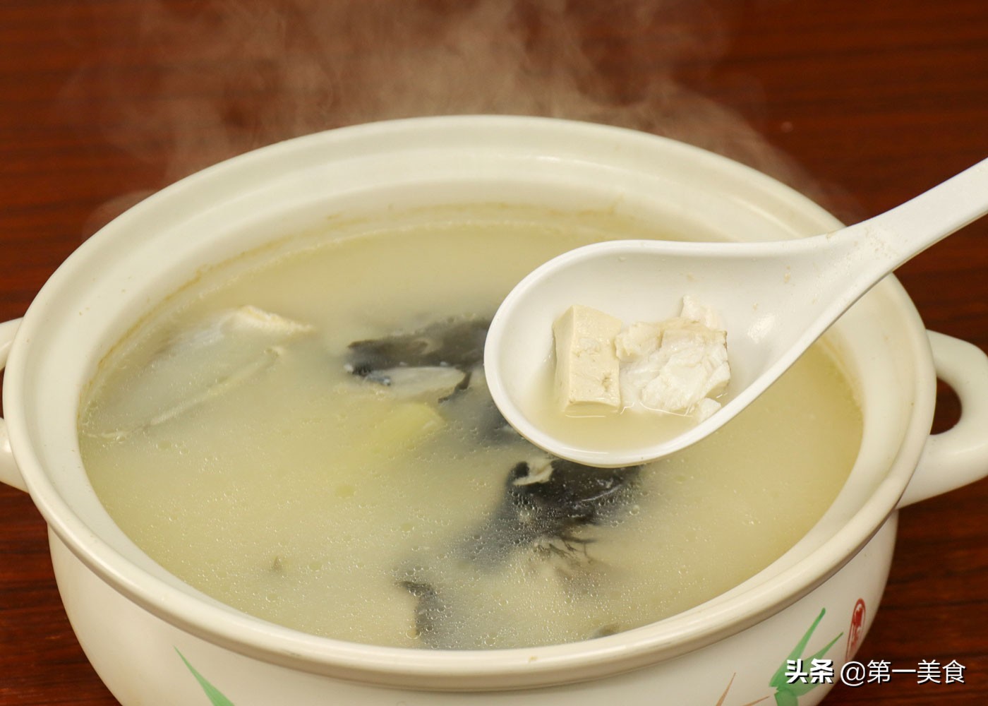 建议中老年人，少吃点猪肉，多吃这几样，营养不贵，常吃手脚有力