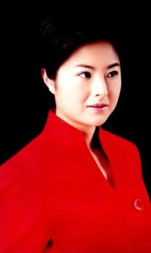 央视主持人张泉灵，10张精美的照片