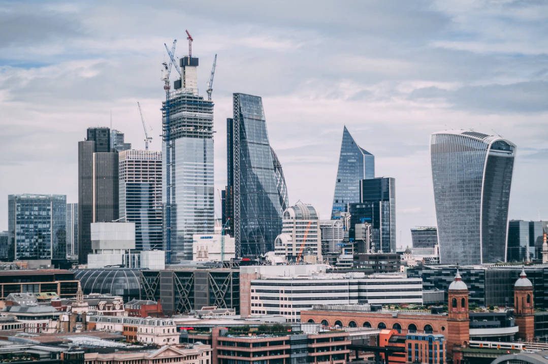 五大商科类专业方向有哪些区别？附上英国商学院推荐