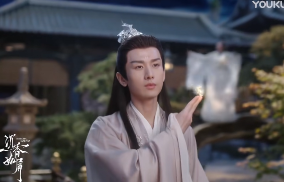 杨紫对不起，你不灵了