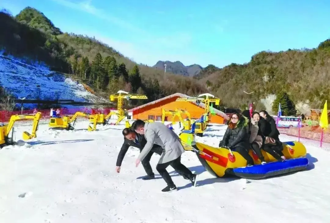 武汉有滑雪场吗(武汉周边竟然有这么多滑雪场！你去过吗？)