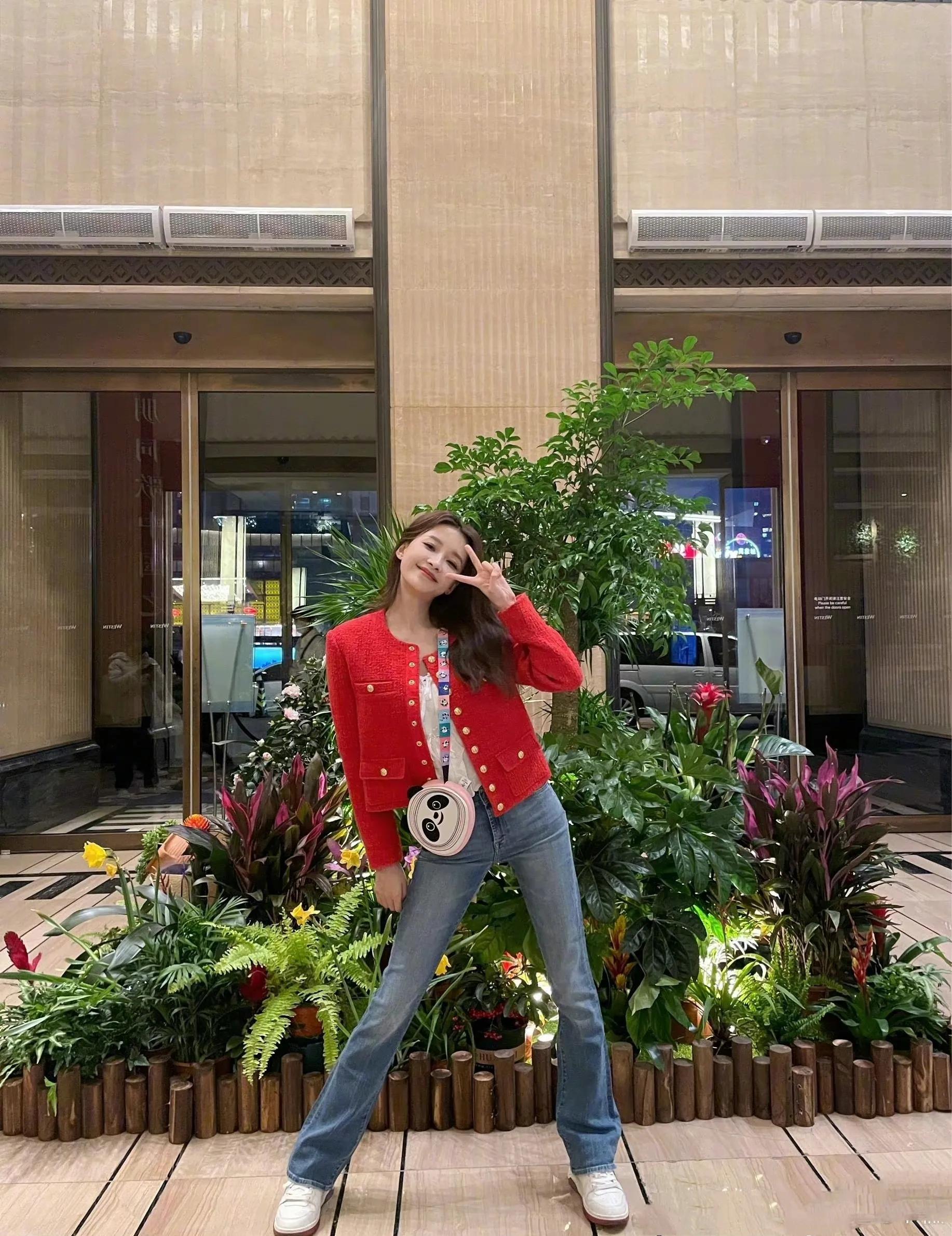 只有我现在才发现孙怡又美又甜吗？看图❤️❤️