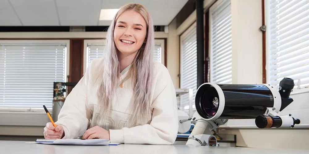 最新统计：赫尔大学物理学科大一女生占45%