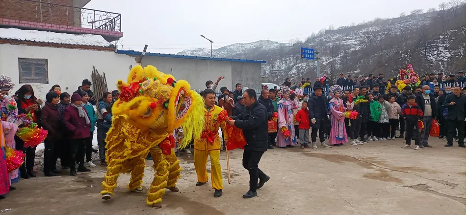没有社火的过年，不叫过年！天水周家坪村民耍社火闹新春（组图）
