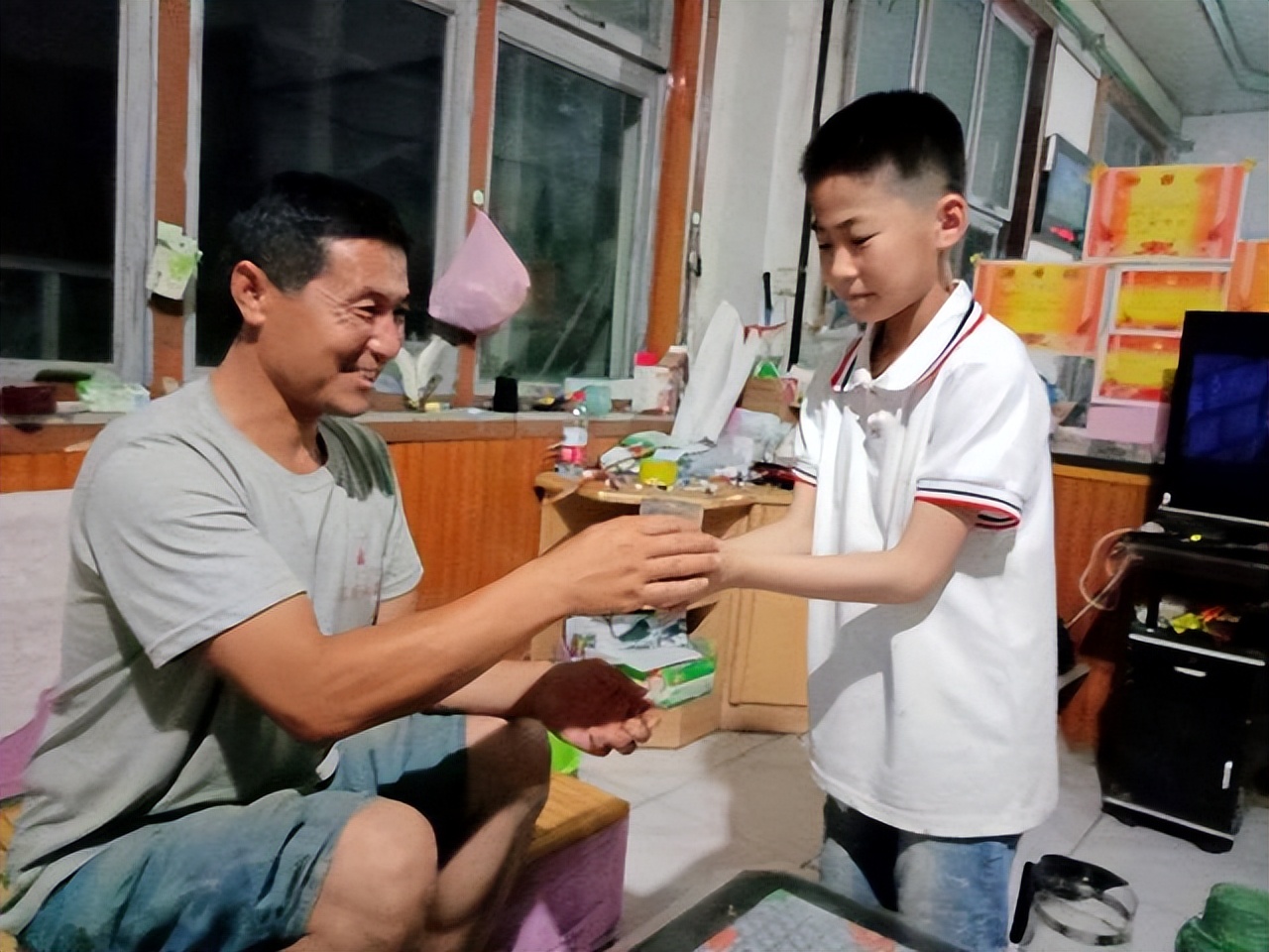 父亲节祝福感恩的句子，温暖真诚走心，记下来致敬父亲