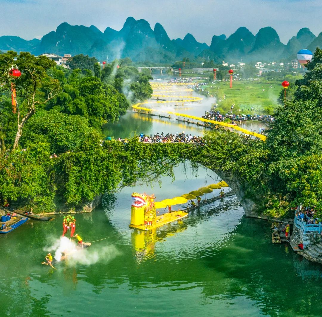 最美不过阳朔遇龙河的沿河而行_晶羽科技