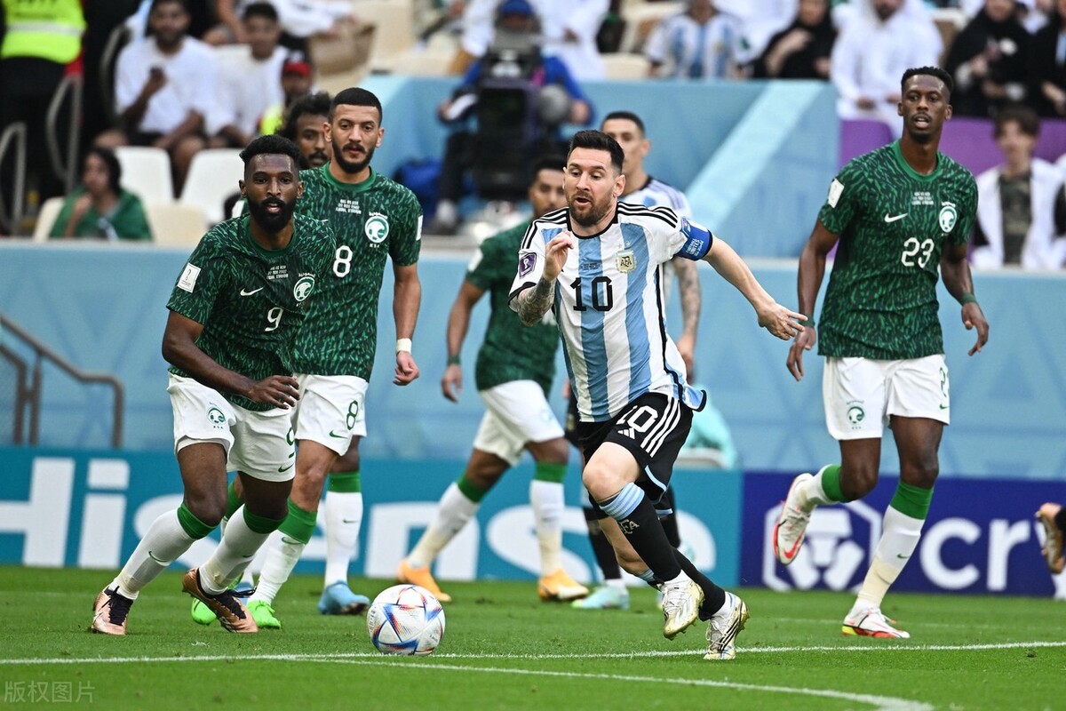 阿根廷vs墨西哥前瞻：潘帕斯雄鹰无路可退，梅西率队全力争首胜