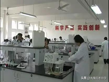 郑州大学内已经布局7个“拔尖计划2.0基地”+王牌专业