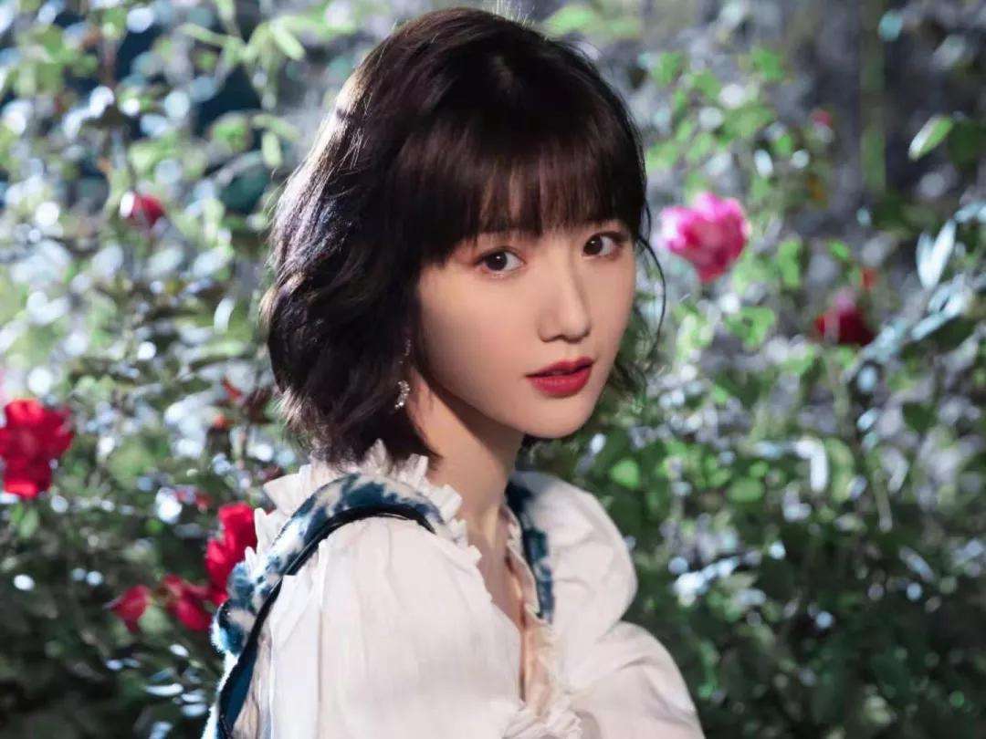 2022年开年，官方叫停明星高片酬！细扒8位明星片酬，个个很荒唐